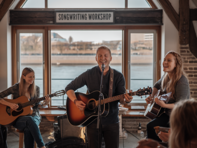 Welche kneipen an der ruhraue organisieren regelmäßige songwriting-werkstätten und wie bewirbst du deine erste teilnahme?